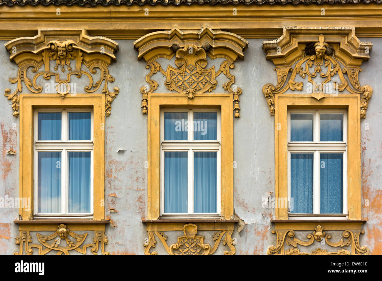 Barocke fenster -Fotos und -Bildmaterial in hoher Auflösung – Alamy
