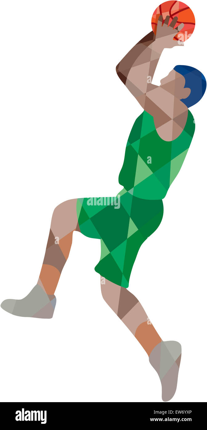 Niedrige Polygon Stil Illustration einen Basketball-Spieler Sprungwurf Jumper springen schießen gesehen von der Seite auf isolierte Hintergrund gesetzt. Stockfoto