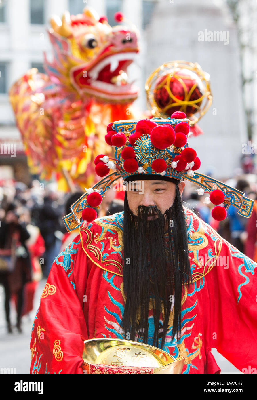 Menschen Sie tragen traditionelle chinesische Kostüm, feiert Chinesisches Neujahr in London Stockfoto