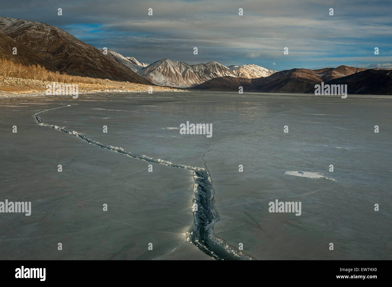 Morgen über die Berge in der Nähe von Pangong Lake Stockfoto