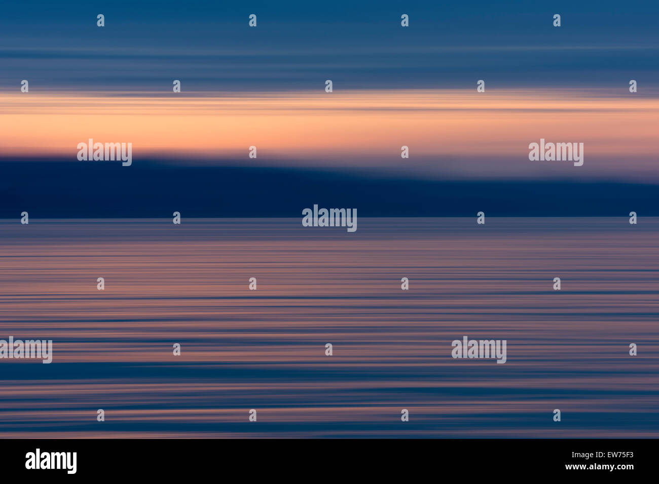 Sonnenuntergang, Meer, Dänemarkstrasse, Grönland Stockfoto