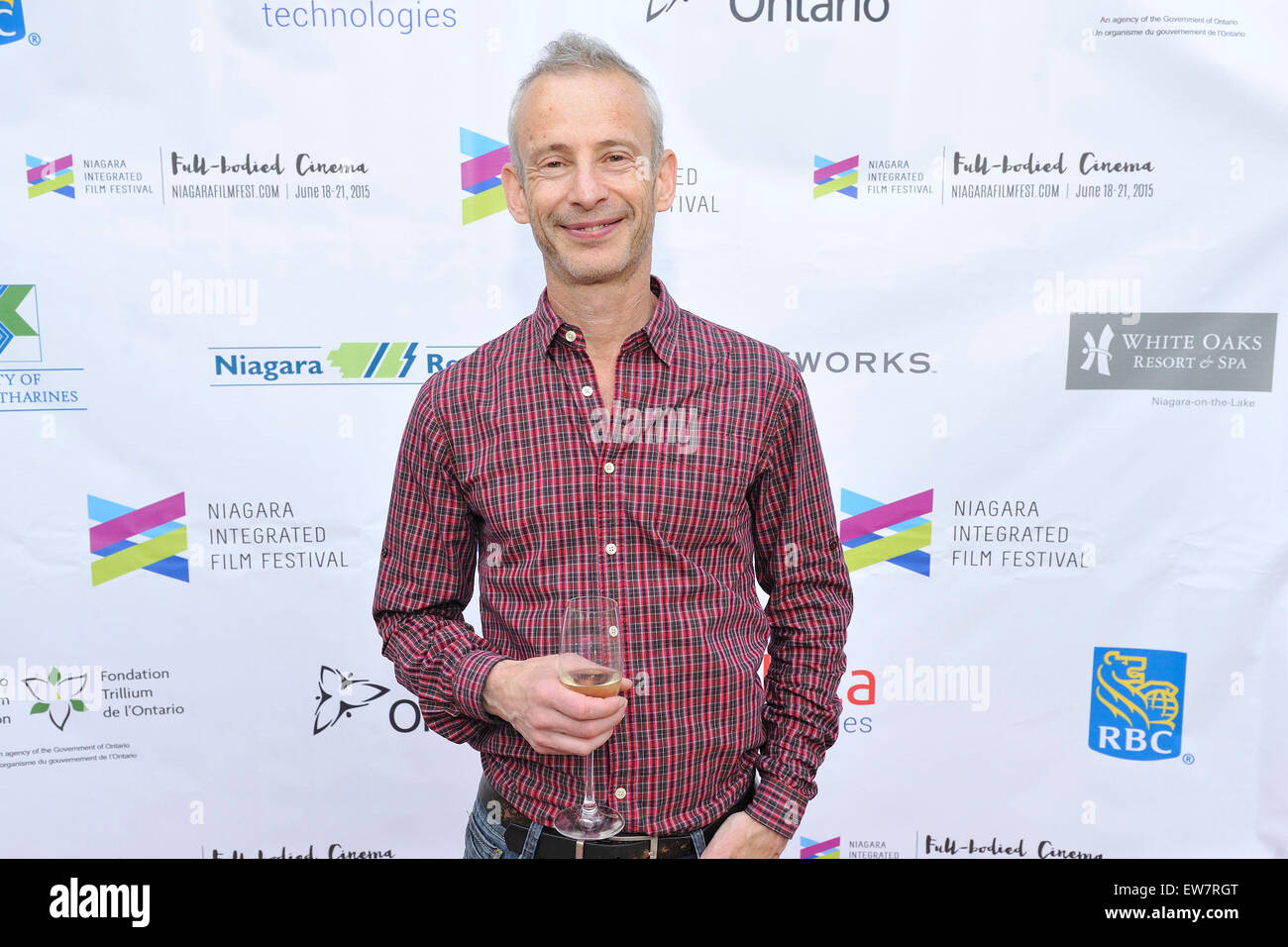 Niagara On The Lake, Ontario, Kanada. 18. Juni 2015. Regisseur James Kent besucht die "Testament of Youth"-Premiere am Eröffnungsabend des 2. jährlichen Niagara integrierte Film Festival in der Peller Estates Winery. Bildnachweis: EXImages/Alamy Live-Nachrichten Stockfoto