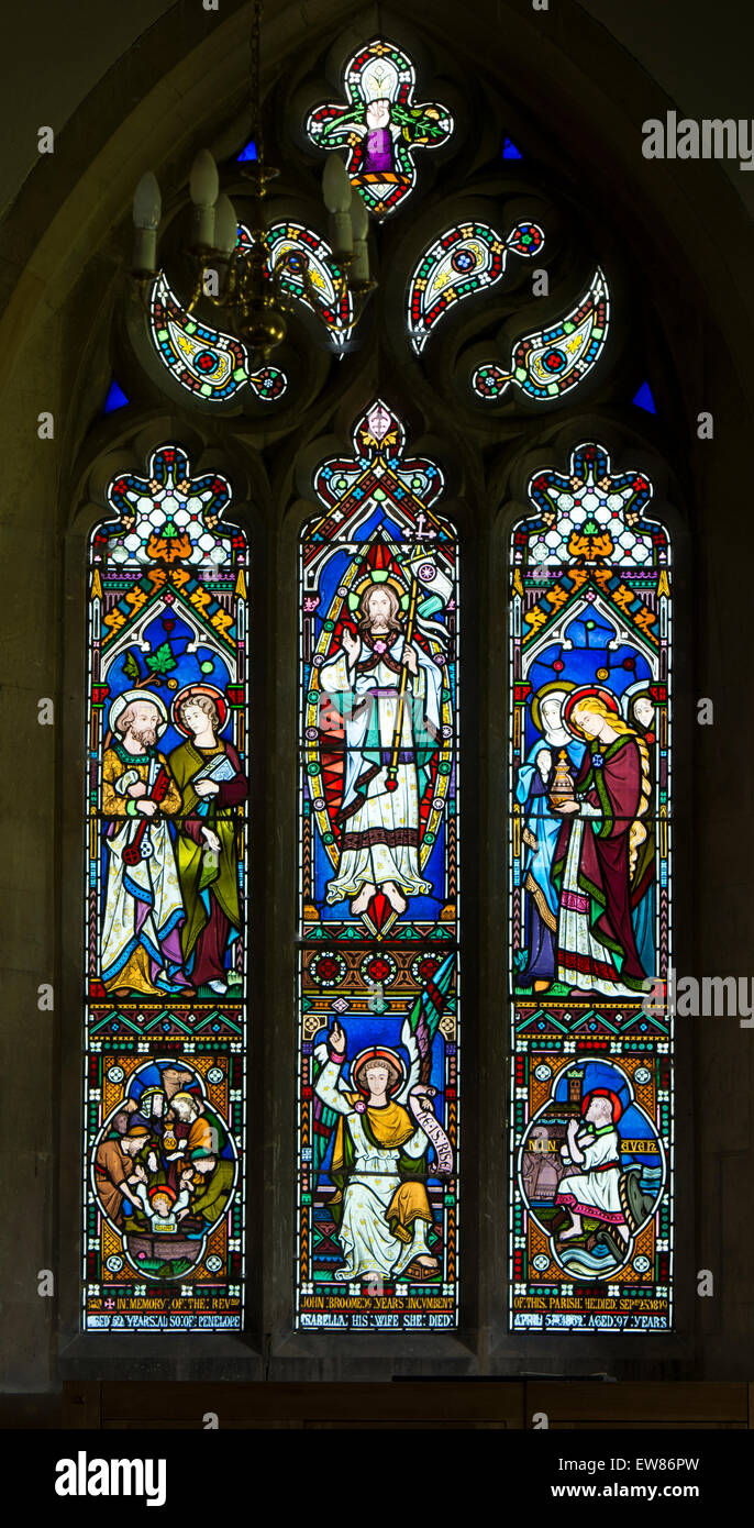 Glasmalerei von Frederick Preedy in St Mary die Jungfrau Kirche, Forthampton, Gloucestershire, England, UK Stockfoto