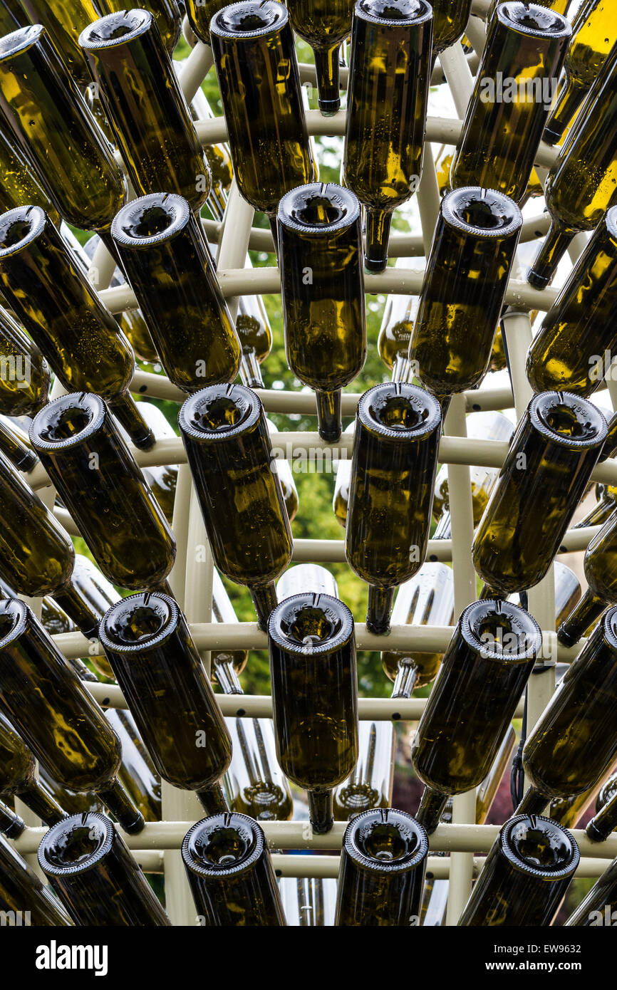Flasche Wein-Kunst-installation Stockfoto
