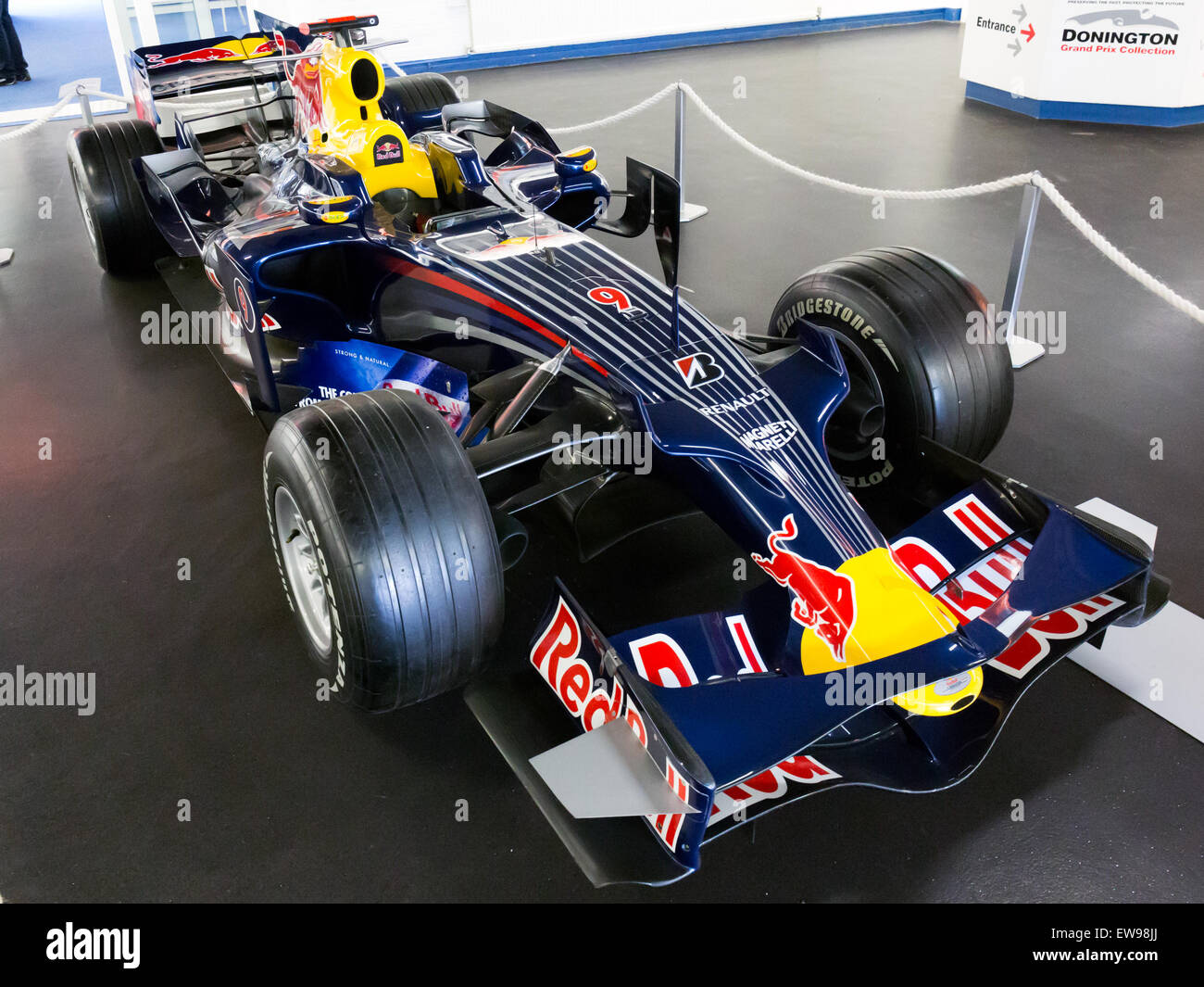 Red Bull RB4 vorne rechts Donington Grand Prix Collection Stockfoto