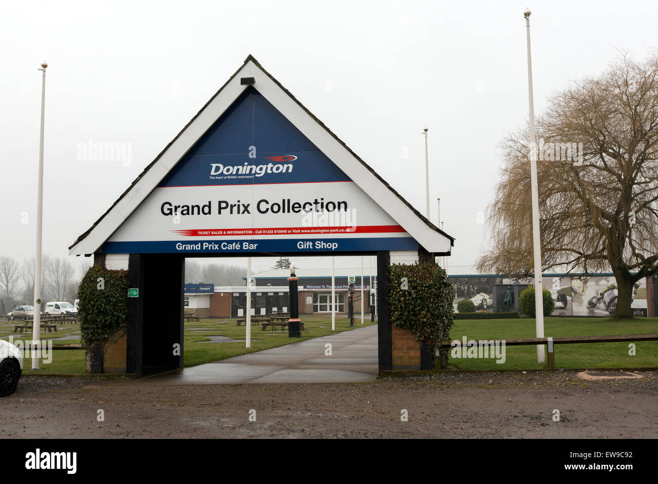 Die Donington Grand Prix Collection, März 2013, zeigt eine Vielzahl historischer Formel-1-Rennwagen, die die Entwicklung der Motorsport-Technologie und die angesehene Geschichte des Sports widerspiegeln. Die Kollektion zeigt wichtige Momente und Fahrzeuge aus der Geschichte des Grand Prix. Stockfoto