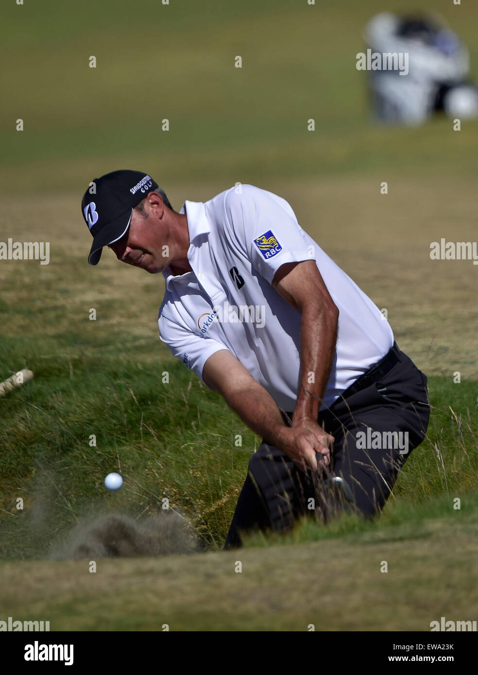 19. Juni, 2015.Matt Kucher am 6. Loch während der 2. Runde bei den US Open in Kammern Bay, Ort, Washington University. George Holland/Cal-Sport-Medien. Stockfoto