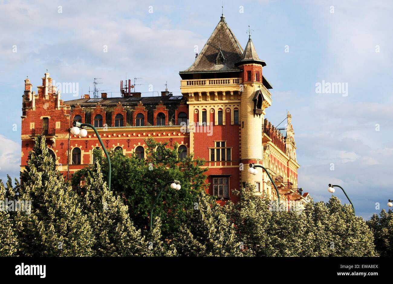 Blick von der niederländischen Renaissance Bellevue Gebäude neben der Smetana Kai, Prag, Tschechische Republik, Osteuropa. Stockfoto