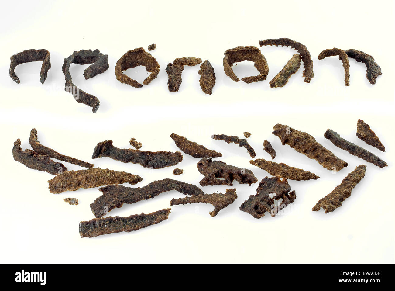 Propolis Wort (also "vor der Stadt" der Bienen in der griechischen) gebildet von braunen roh frisch, Honig Biene Propolis kauen Stick Bars Stockfoto