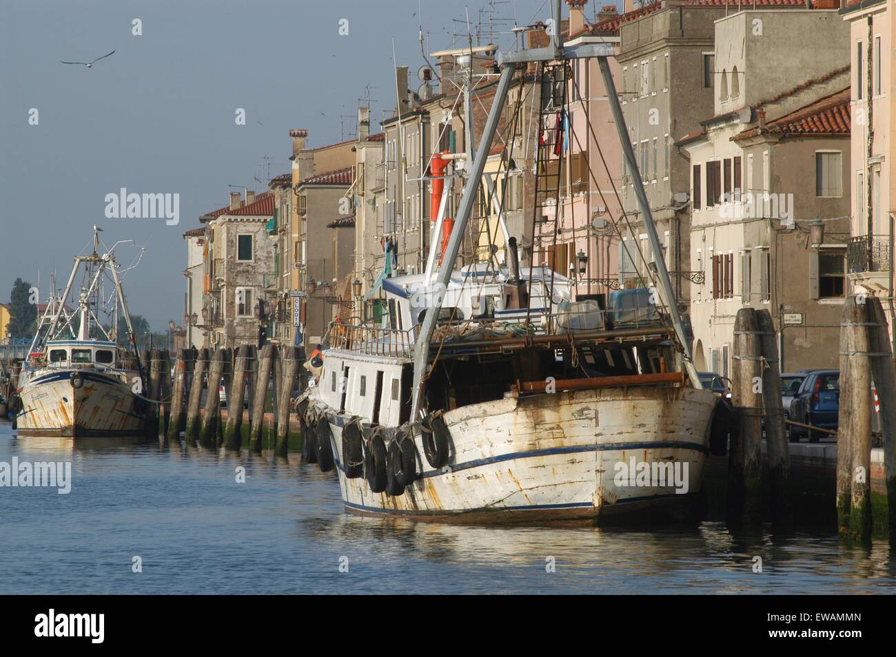 Landeplatz der Angelboote/Fischerboote in Chioggia, Lagunenstadt südlich von Venedig (Italien) Stockfoto