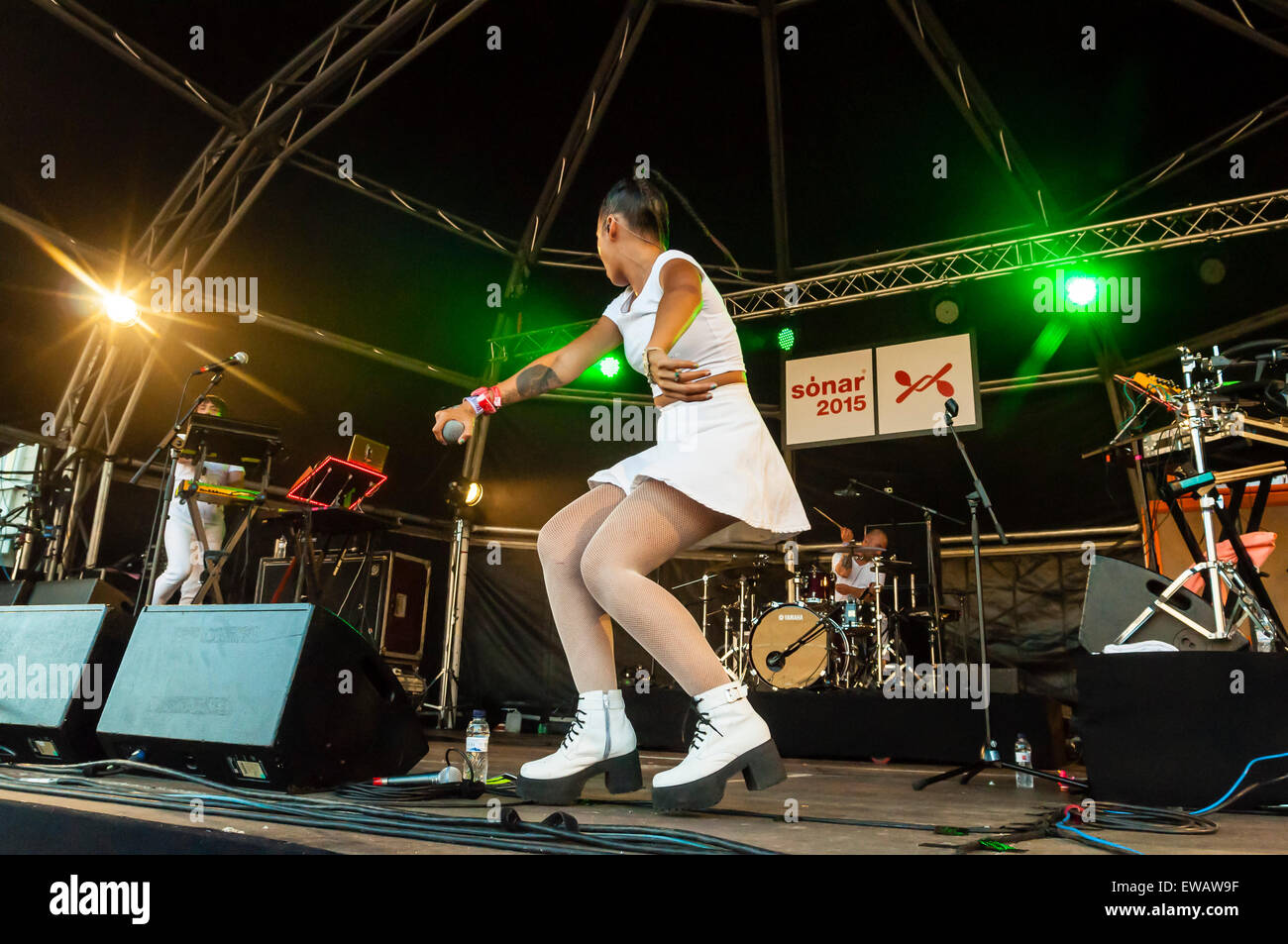 Barcelona, Katalonien, Spanien. 20. Juni 2015. Bomba Estéreo (CO), Konzert im Sonar tagsüber Concierto En el Sónar de Día - SonarVillage, Sonar 201 Credit: Cisco Pelay Alamy Live News Stockfoto