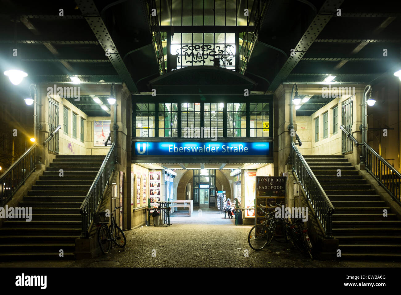 U Bahnhof Eberswalder Straße, Berlin, Deutschland Stockfoto