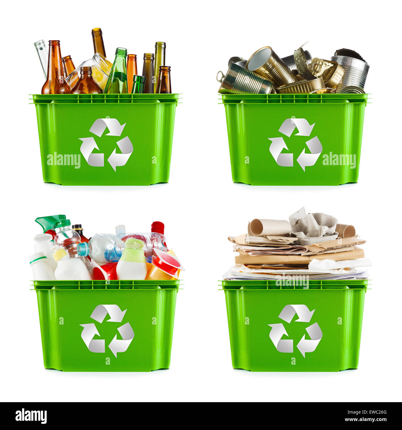 Eine Auswahl von Abfall zur Verwertung. Metall, Kunststoff, Papier und Glas getrennt Stockfoto
