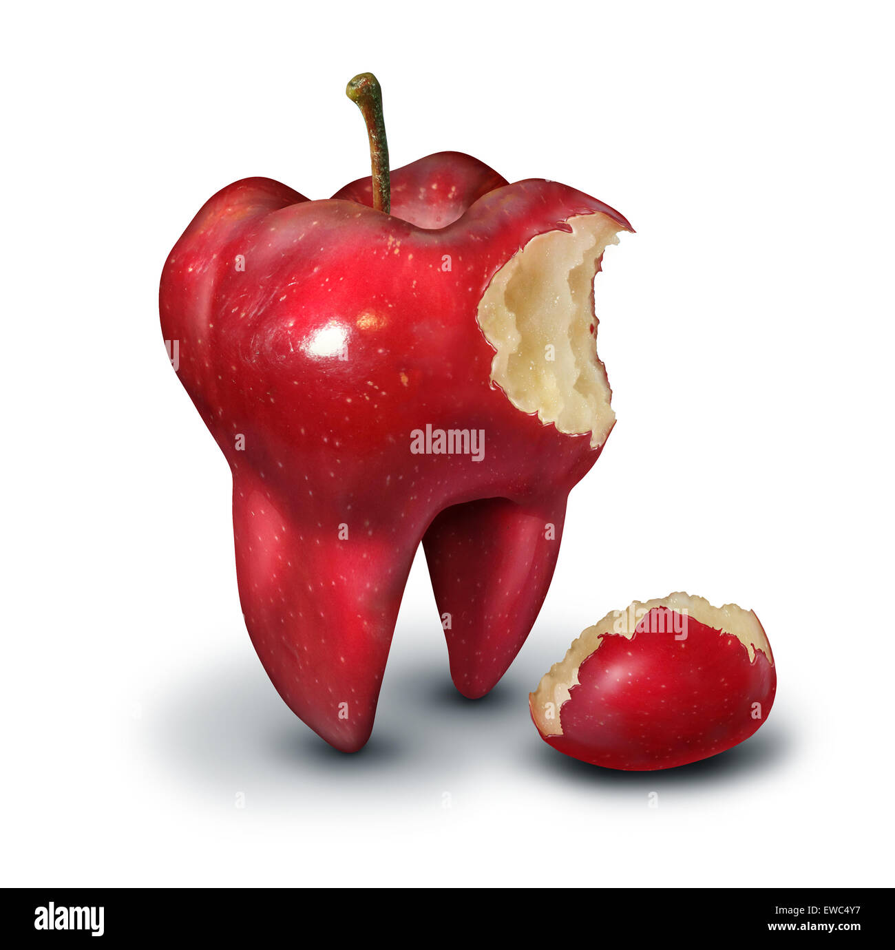 Zahn-Verlust-Konzept als ein roter Apfel geformt als ein menschlichen Molaren mit einem Bissen aus ihm heraus als ein Symbol für menschliche Zähne Gesundheit genommen und Stockfoto