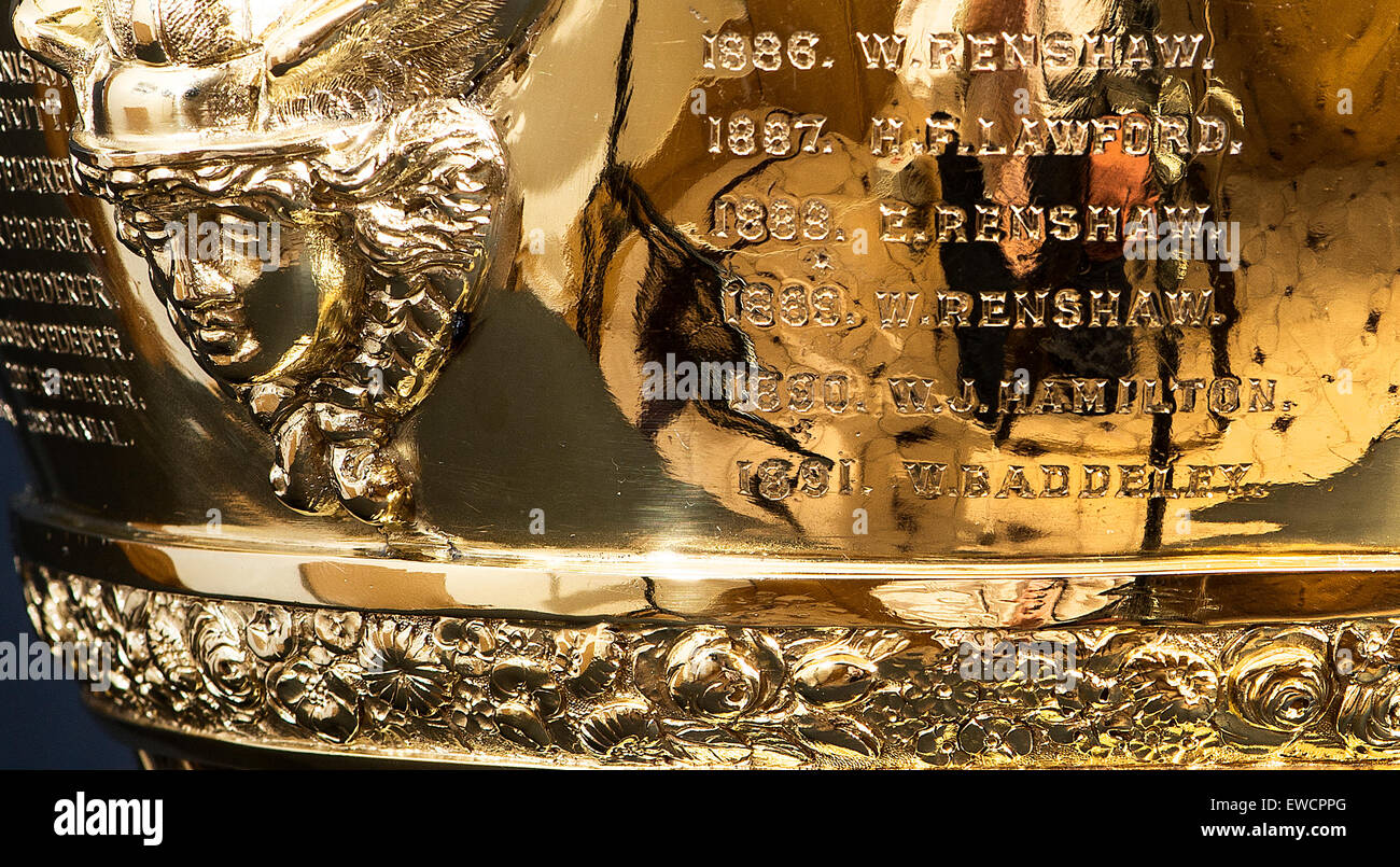 Die wimbledon mens singles championship trophy Fotos und Bildmaterial