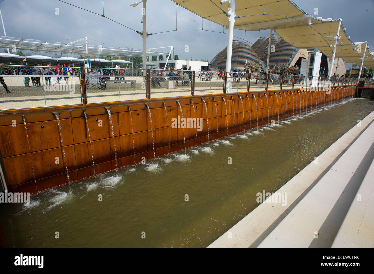 Italien - Mailand - Expo 2015 - Inland Wasserfontänen Stockfoto