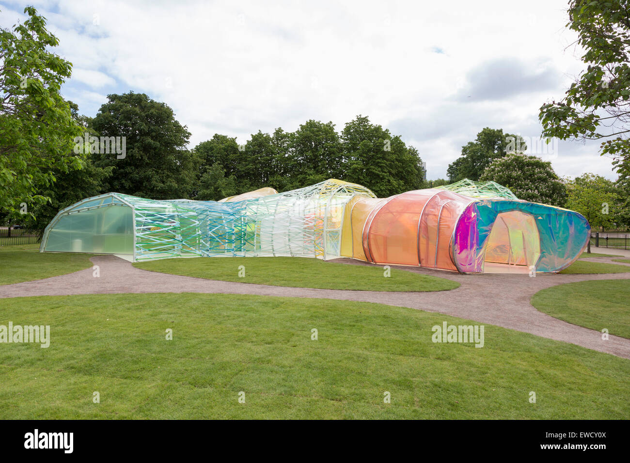 Serpentine pavilion 2015 Fotos und Bildmaterial in hoher Auflösung