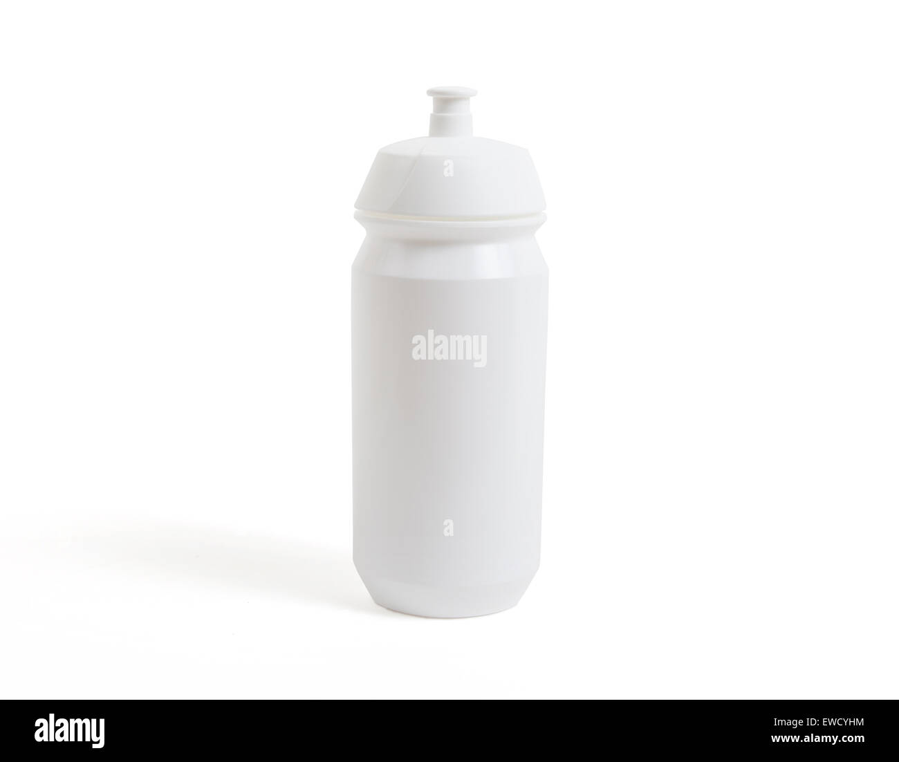 Weiße Flasche Wasser isoliert auf weißem Hintergrund Stockfoto