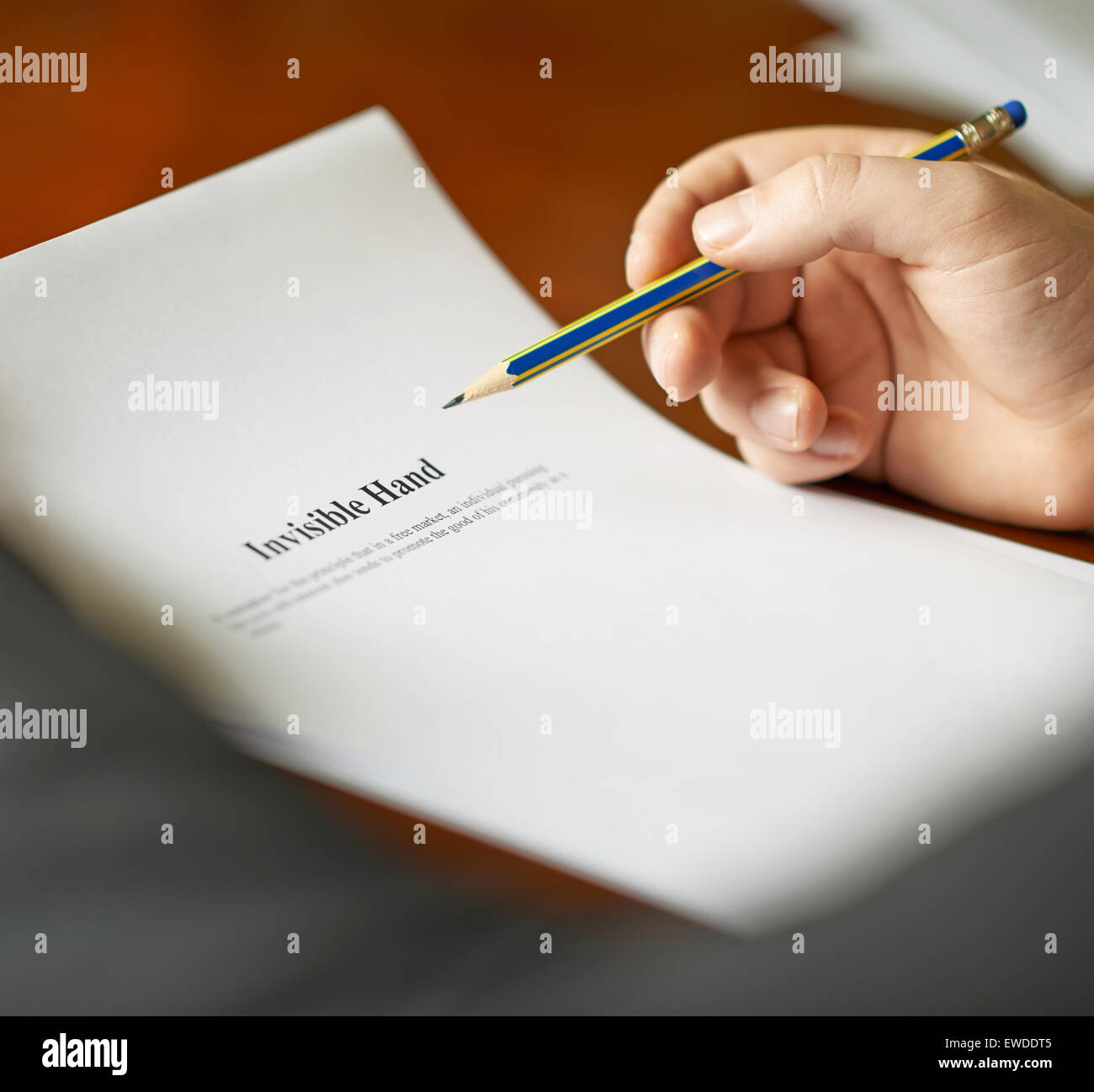 Unsichtbare Hand Definition Zusammensetzung Stockfoto