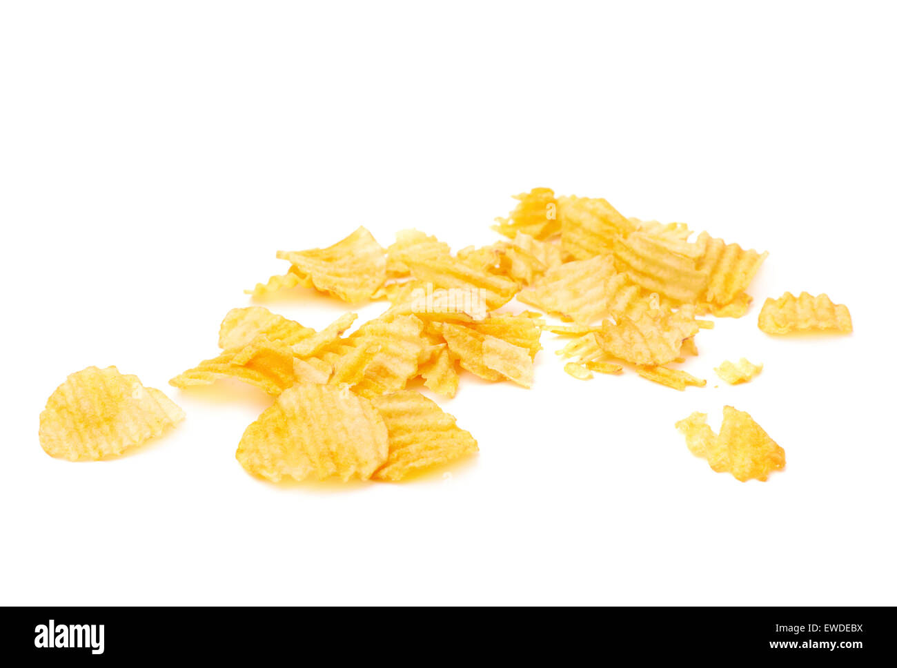 Haufen von mehreren Kartoffelchips isoliert Stockfoto