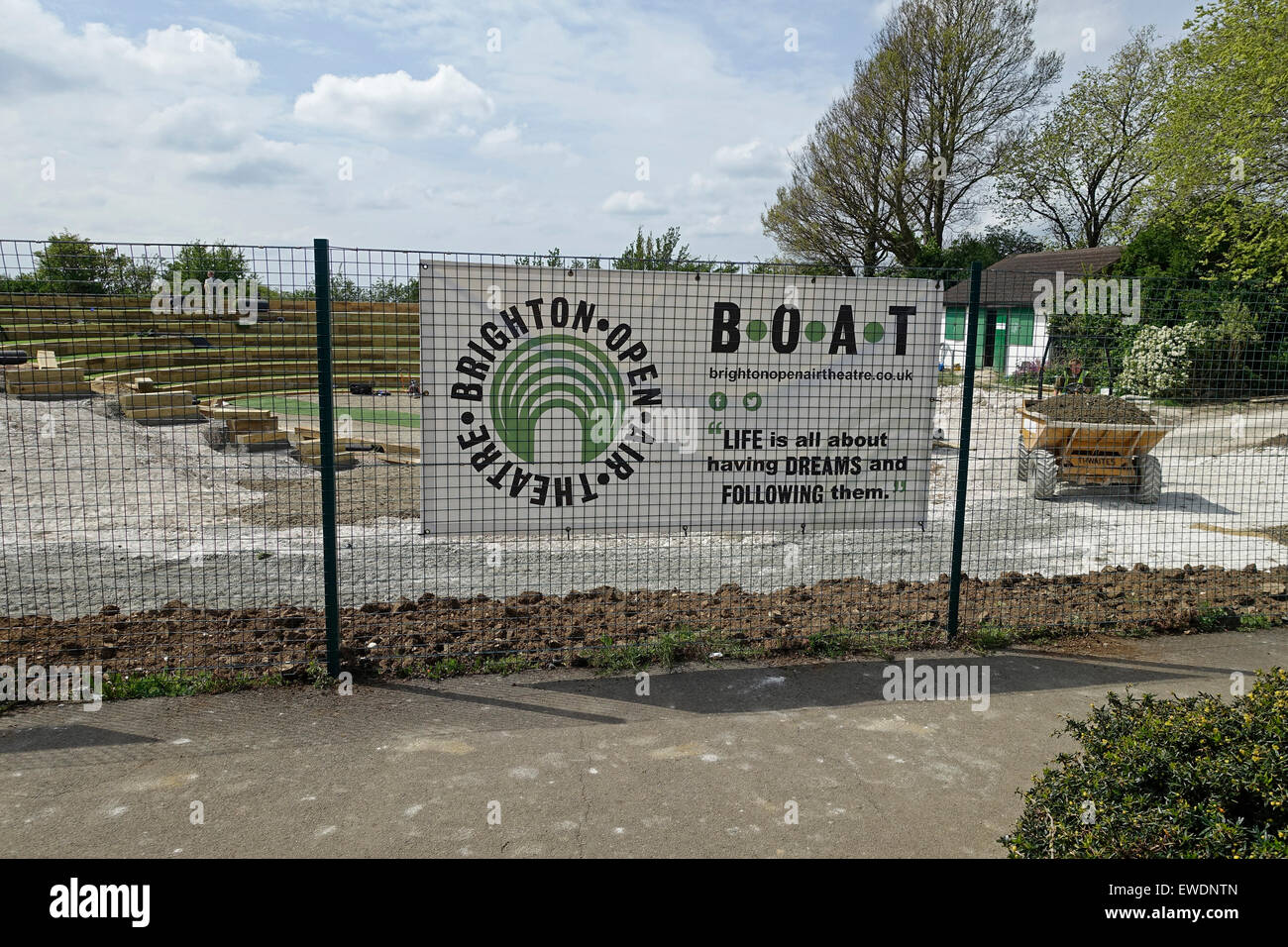 Bauarbeiten auf der Brighton Open Air Theatre, (Boot oder B.O.A.T), Dyke Road Park, Brighton, England, 2015 Stockfoto