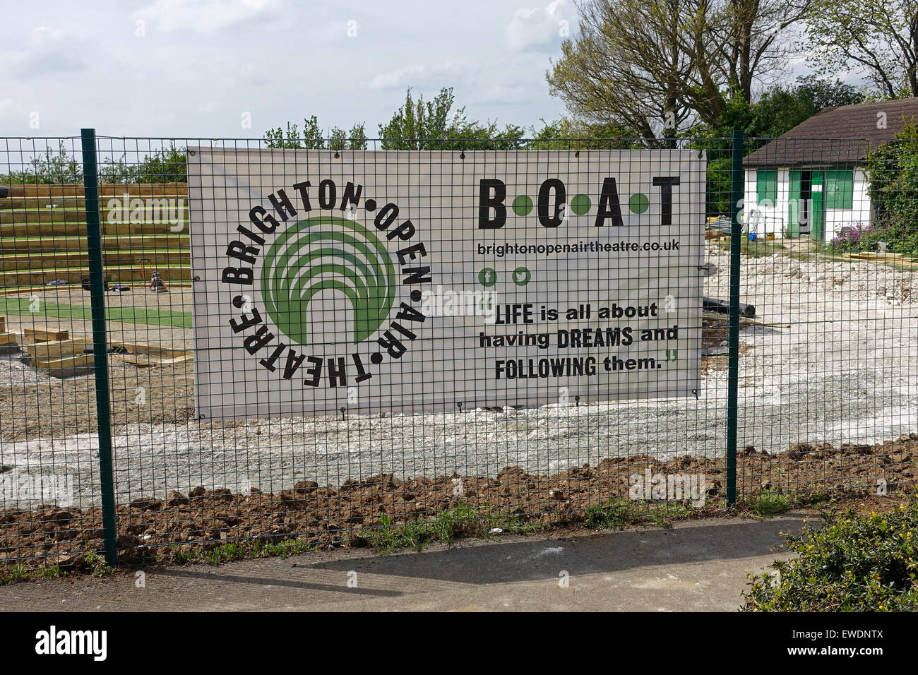 Bauarbeiten auf der Brighton Open Air Theatre, (Boot oder B.O.A.T), Dyke Road Park, Brighton, England, 2015 Stockfoto