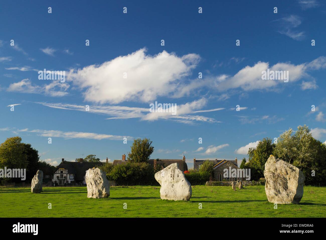 Megalithischen Steinkreis, Avebury, Wiltshire, England. UK, GB Stockfoto