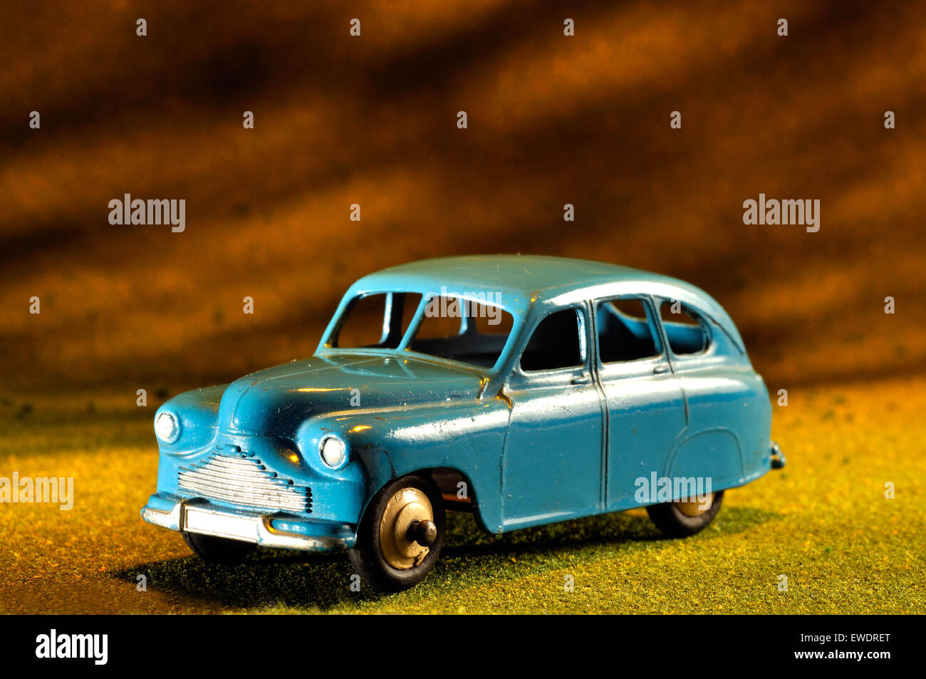 Modell Avantgarde Limousine in Studioumgebung Stockfoto