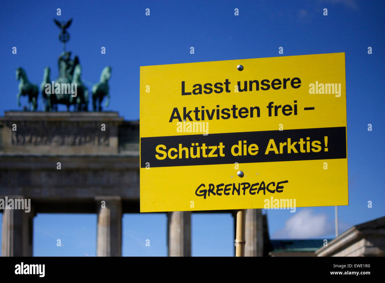 28. September 2013 - BERLIN: "Lasst unsere Aktivisten Frei!" (Lassen Sie unsere Aktivisten! ") -Protest von Greenpeace gegen Russland in Stockfoto