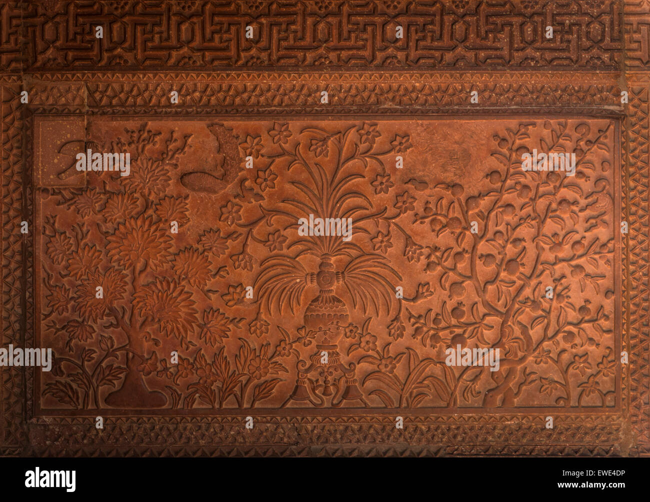 Geschnitzte Sandstein-Motiv in den verlassenen sechzehnten Jahrhundert Stadt von Fatehpur Sikri in Uttar Pradesh, Indien Stockfoto