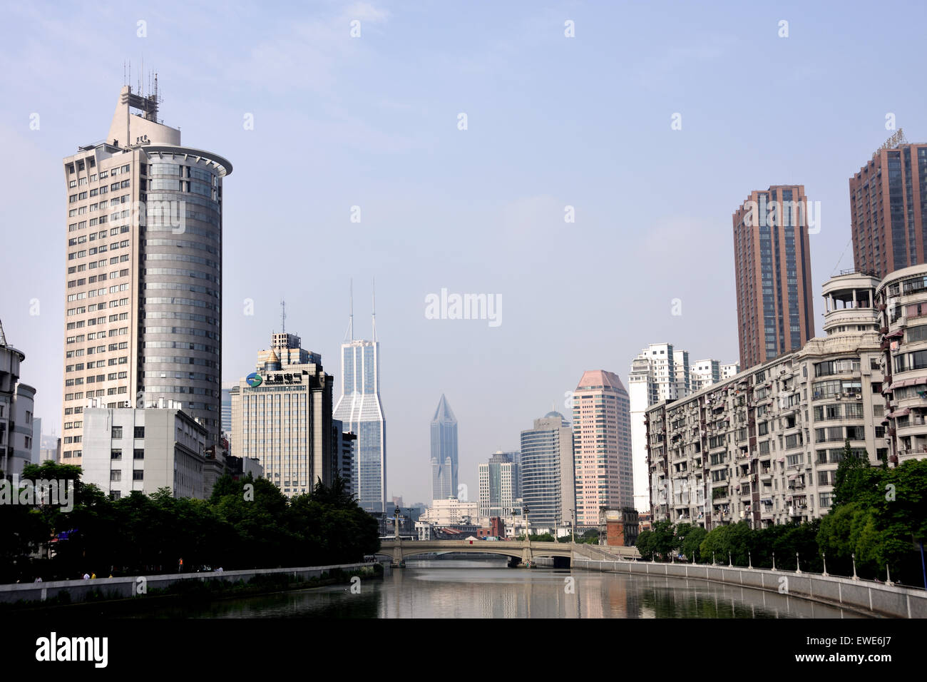 Henan - Sichuan Road Suzhou River (Creek in der Nähe der Uferpromenade Bund) China chinesische Shanghai Stockfoto