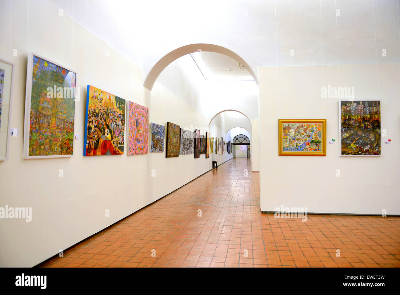 BANGKOK - 19.Juni: Thai zeitgenössische Kunstausstellung von Jugend Künstler am 19. Juni 2015 an der nationalen Galerie-Bangkok, Thailand. Stockfoto