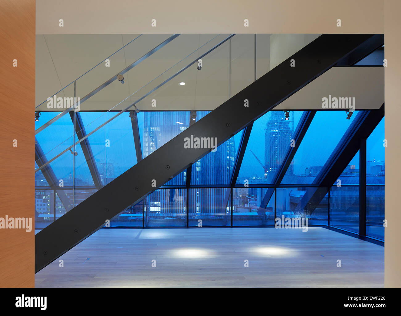 Innenansicht des Penthouse. Neo Bankside, London, Vereinigtes Königreich. Architekt: Rogers Stirk Harbour + Partner, 2014. Stockfoto