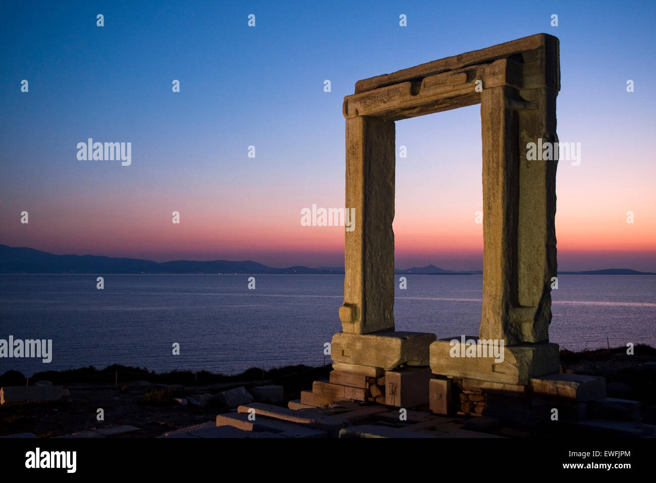 Griechenland, Kreta, Naxos, portara von Naxos-Stadt, Naxos auf der Halbinsel Sto Palati Stockfoto