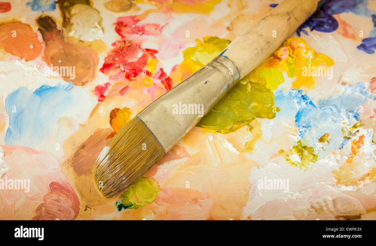 Farbe und Pinsel Stockfoto