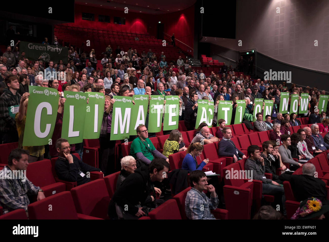 Klimaschutz jetzt grüne Partei Zeichen des Klimawandels Stockfoto