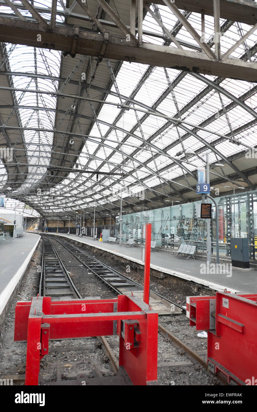 Liverpool Lime St Street Railway Train Bahnsteig Stockfoto