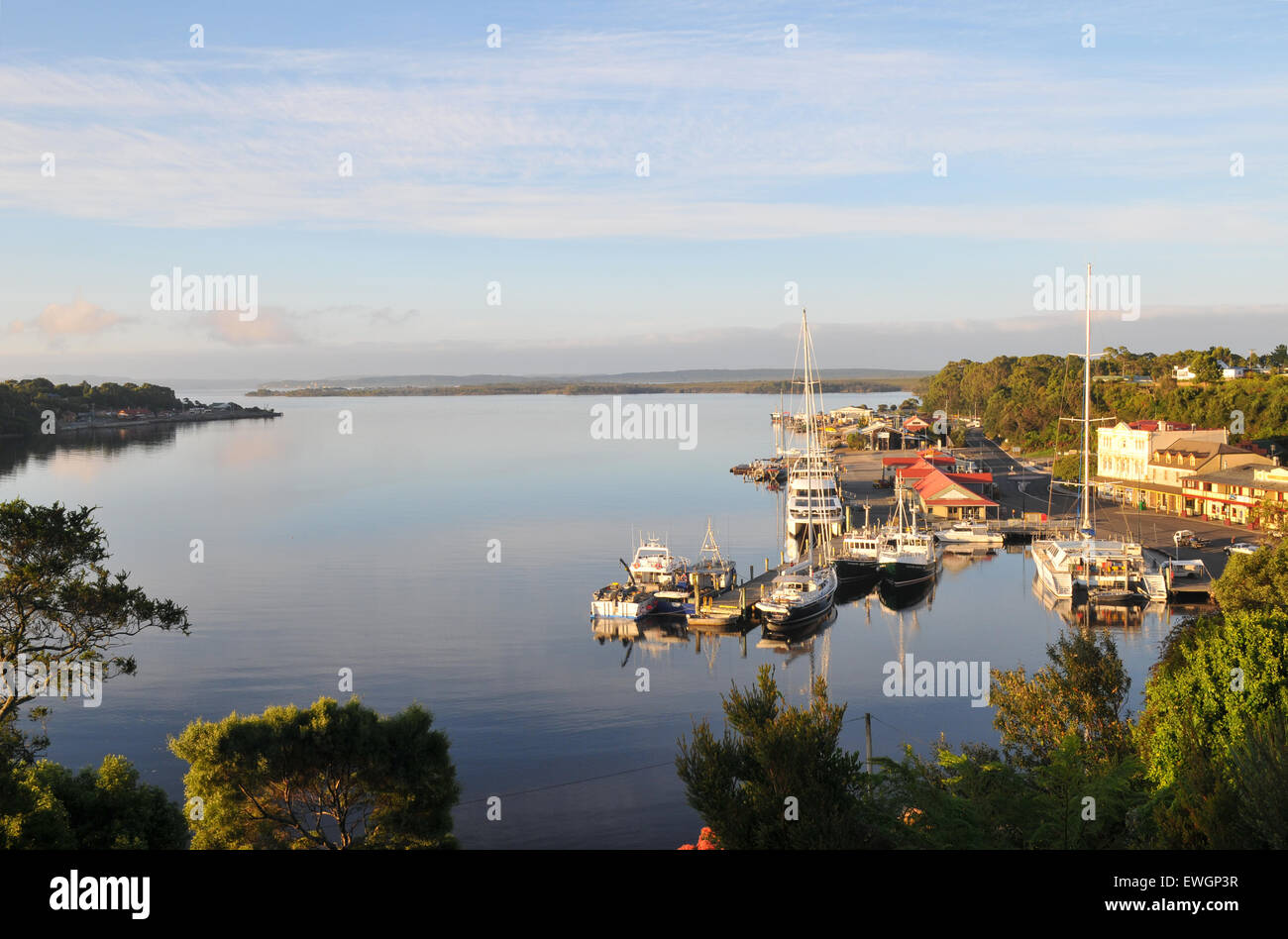 Blick auf Strahan Village in Tasmanien Stockfoto