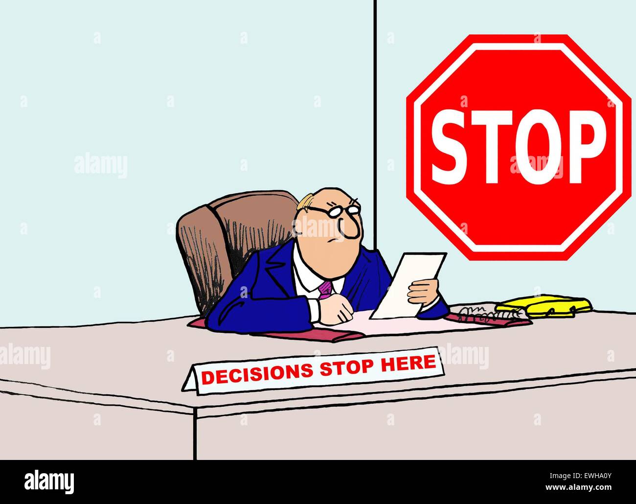 Geschäft Cartoon Geschäftsmannes am Schreibtisch, ein Stop-Schild und ein Typenschild "Entscheidungen hier aufhören". Stockfoto