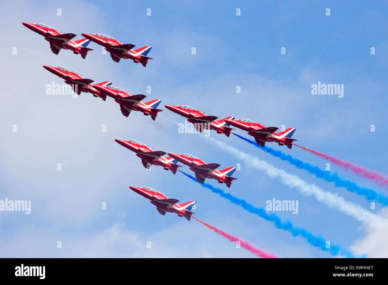 RAF Airshow Demonstration team Red Arrows erklingt in der niederländischen Luftwaffe Open Days. Stockfoto
