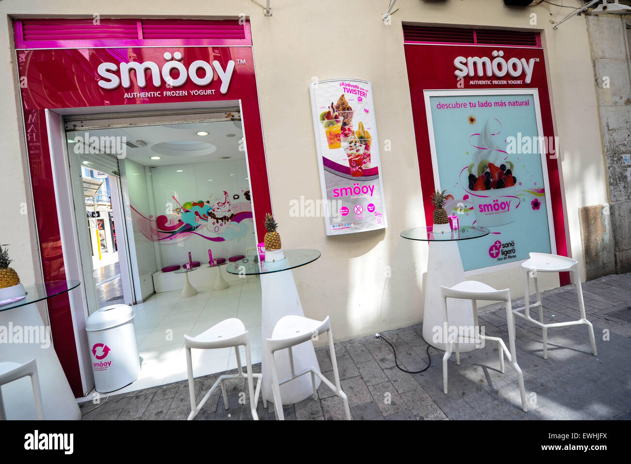 Smooy Ice Cream Shop in Spanien Málaga. Heladería Smooy En Málaga España. Stockfoto