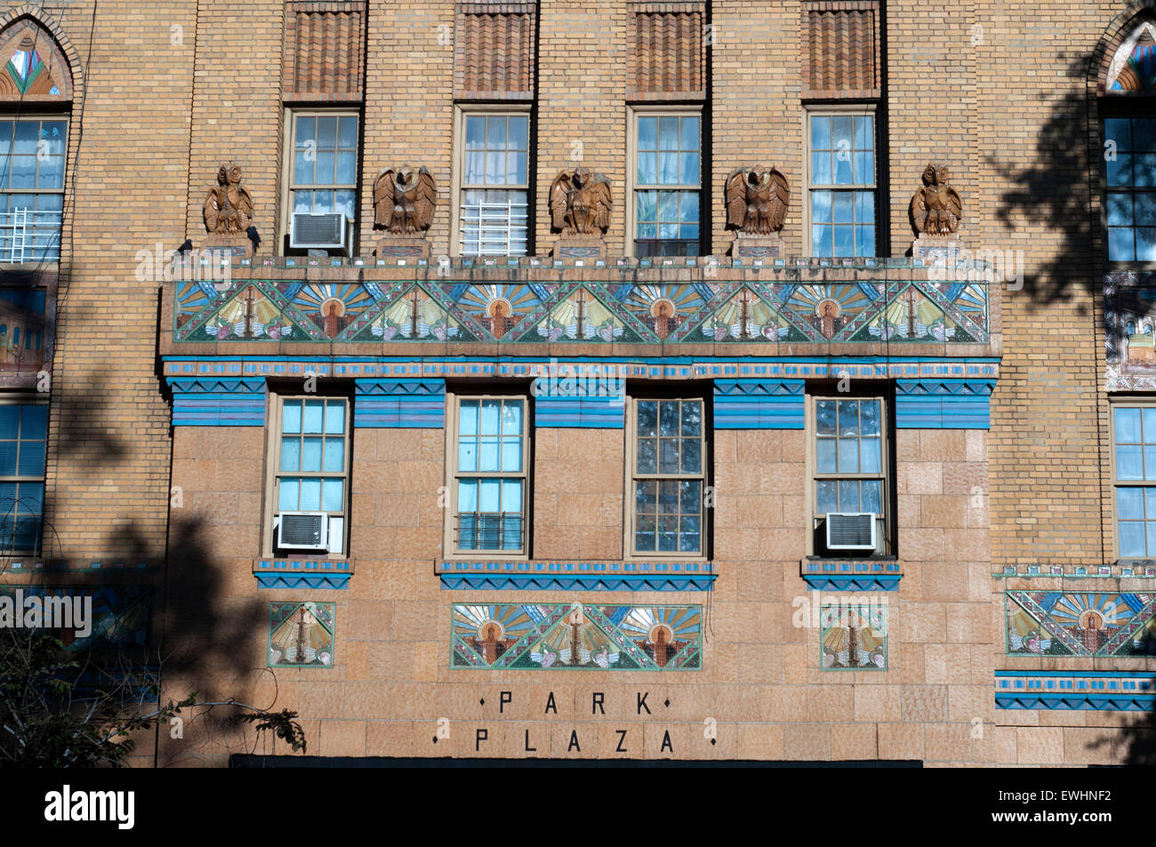 Park Plaza Apartments in Bronx. Das Park Plaza Apartments waren eines