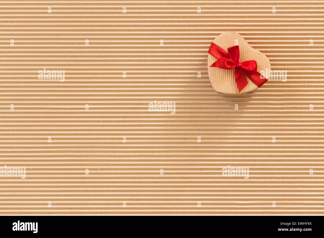 Herz-geformte Geschenk-box Stockfoto