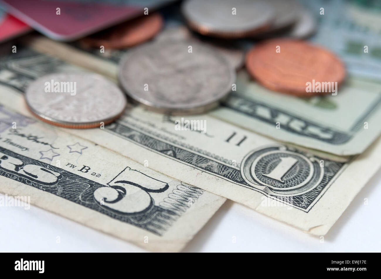 Amerikanische Dollar Geldscheine und Münzen hautnah Stockfoto