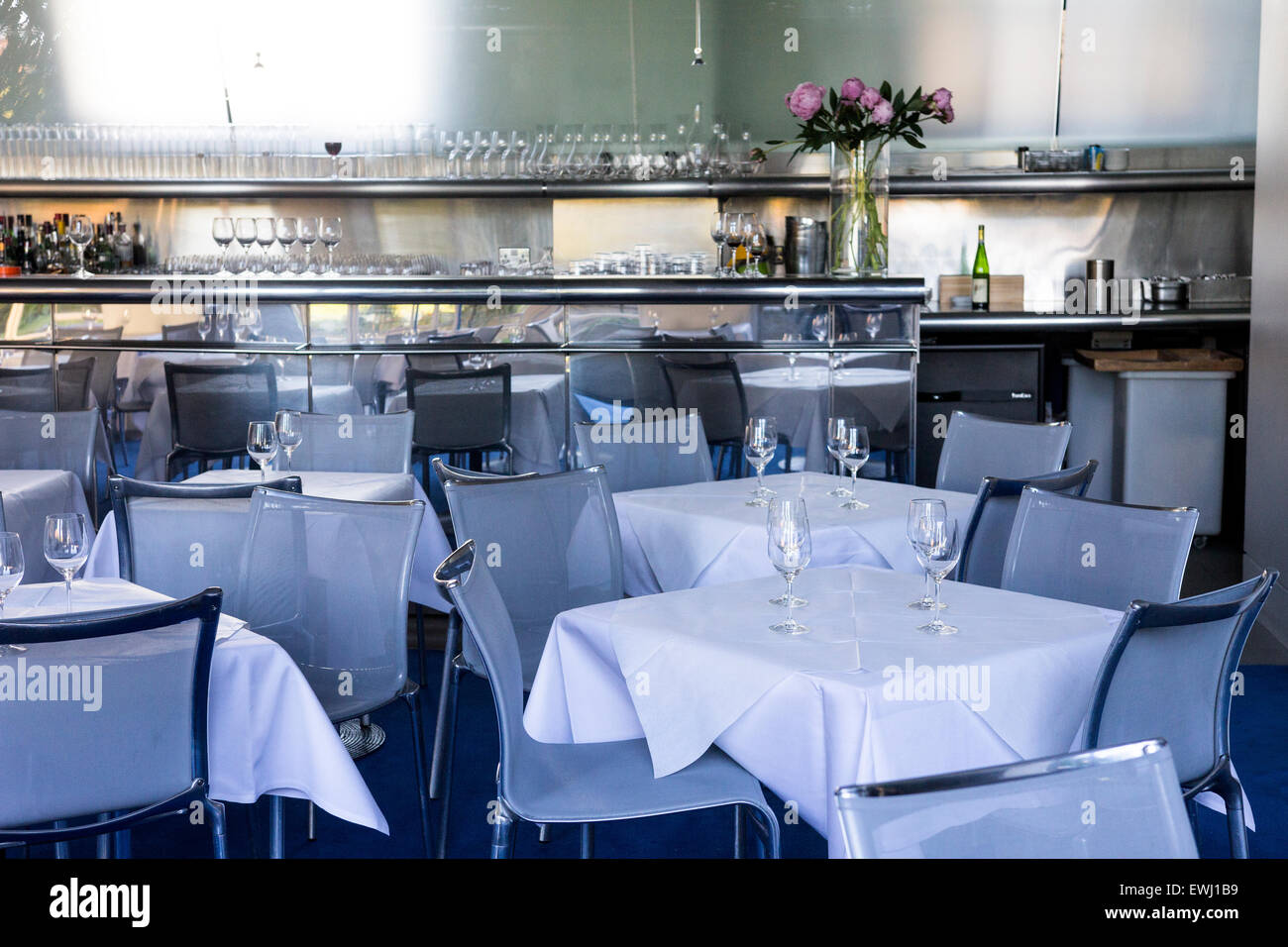 The river cafe hammersmith Fotos und Bildmaterial in hoher Auflösung