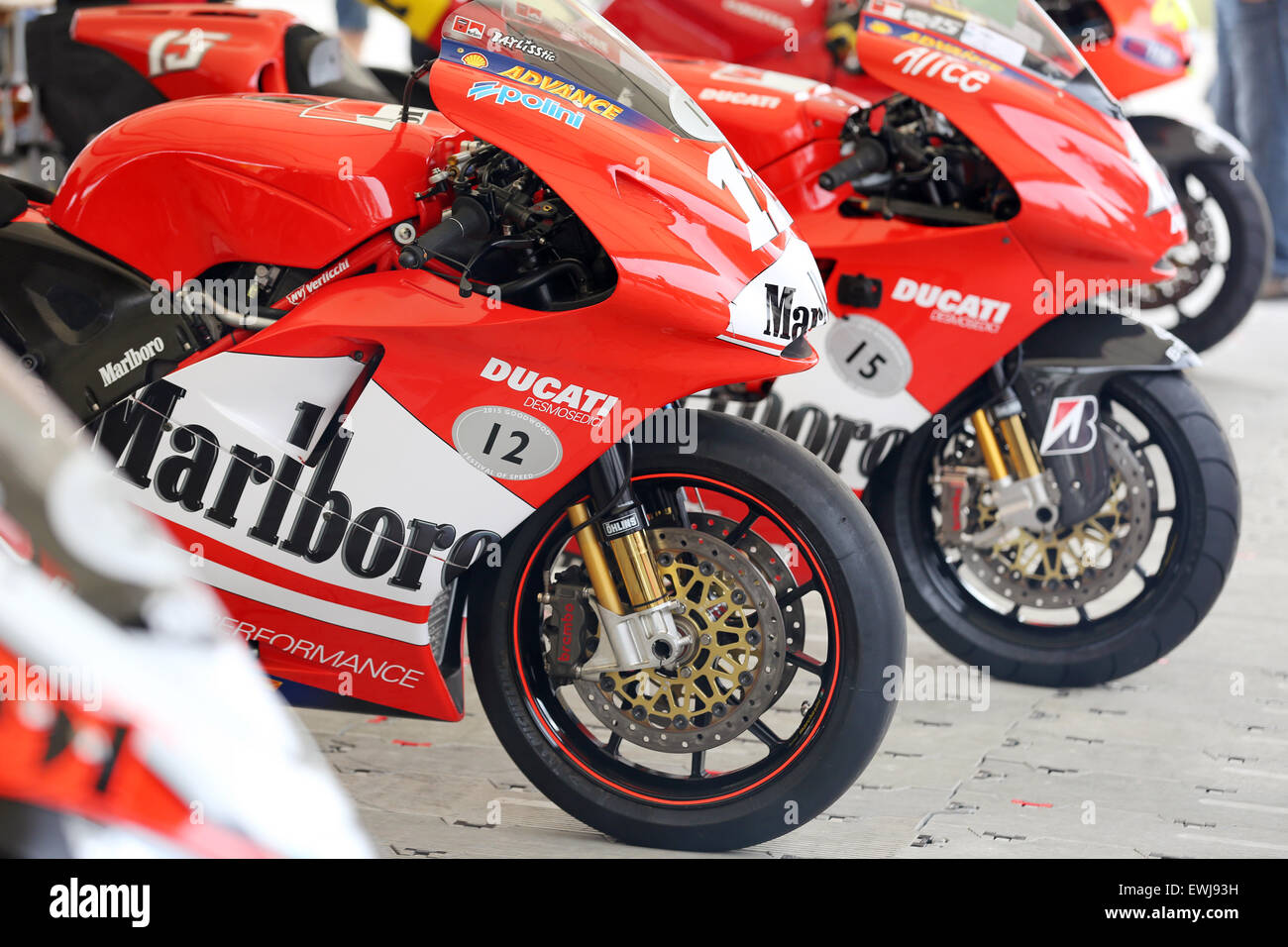 Goodwood, West Sussex, UK. 26. Juni 2015. 2013 Ducati GP3 abgebildet. Das Goodwood Festival of Speed ist eine jährliche Hügel klettern mit historischen Motorsport-Fahrzeuge auf dem Gelände des Goodwood House, West Sussex statt. Bildnachweis: Oliver Dixon/Alamy Live-Nachrichten Stockfoto