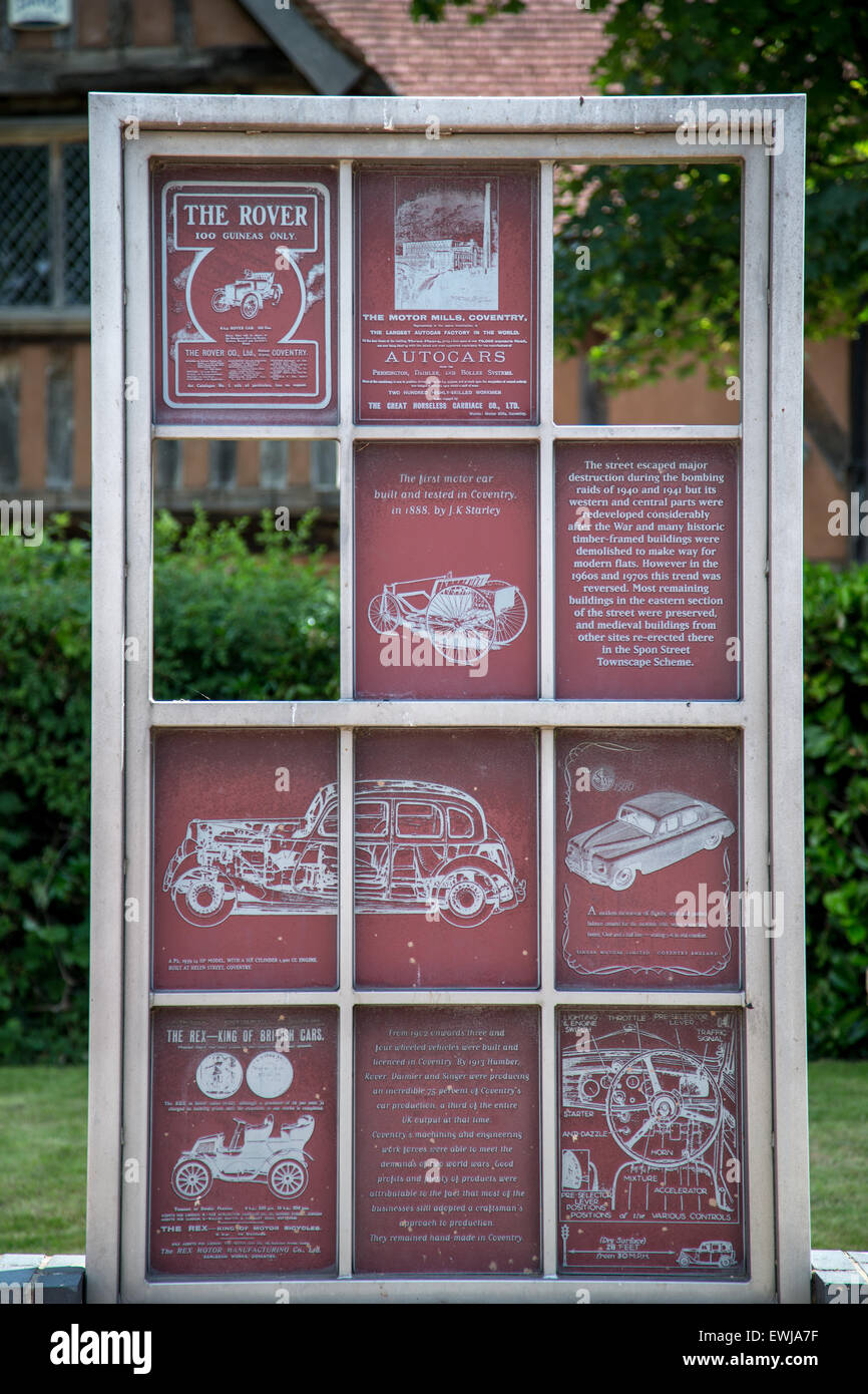 Displays im Stadtzentrum von Coventry, die Auto-Industrie-Geschichte der Stadt zu feiern Stockfoto