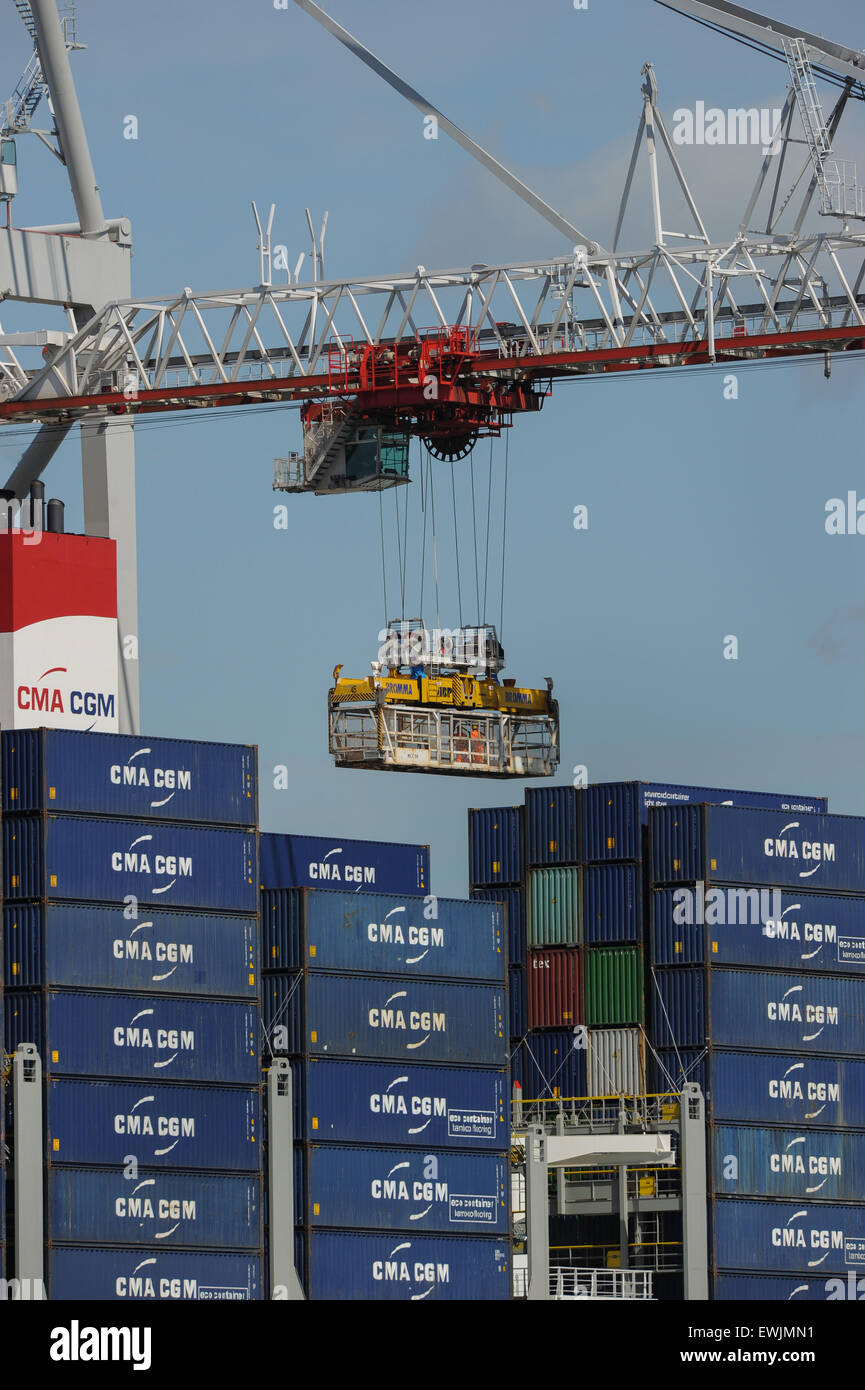 Die CMA CGM Kerguelen die 3. größte Containerschiff der Welt ab 2015 am Southampton verankert Stockfoto