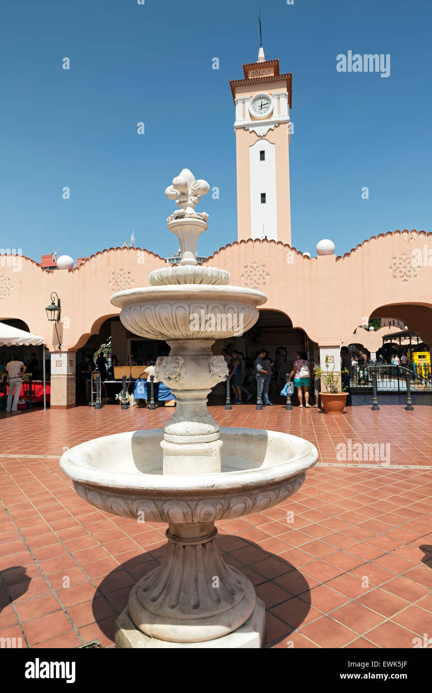 SANTA CRUZ, Teneriffa, Spanien - 21. Juni 2015: The Recova beherbergt el Mercado de Nuestra Senora de Africa, dem wichtigsten Markt in Santa Stockfoto