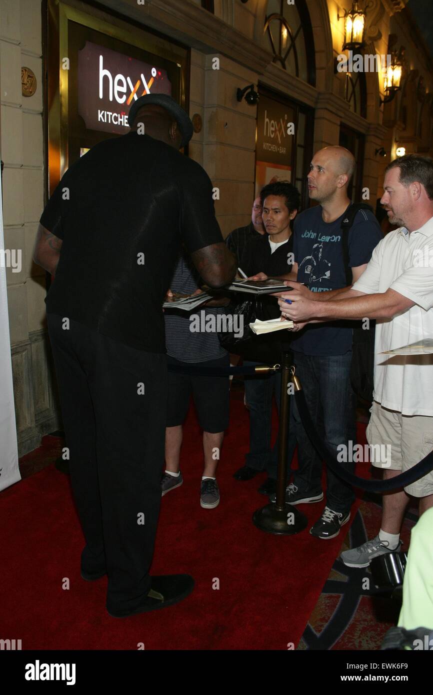 Las Vegas, NV, USA. 27. Juni 2015. Shaquille O'Neal im Ankunftsbereich für Shaquille O' Neal Renditen als DJ Diesel am Chateau Nightclub & auf dem Dach, Chateau Nightclub & auf dem Dach, Las Vegas, NV 27. Juni 2015. Bildnachweis: James Atoa/Everett Collection/Alamy Live-Nachrichten Stockfoto